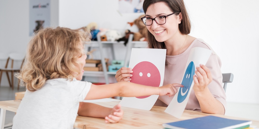 Как развить у ребенка эмоциональный интеллект: советы для родителей